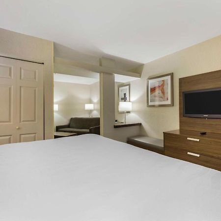 เบสต์ เวสเทิร์น พลัส แนชวิลล์ แอร์พอร์ต Hotel ภายนอก รูปภาพ